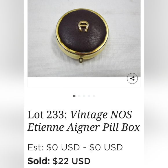 Vintage Gold Hinged Pill Box Case - Picture 14 of 14